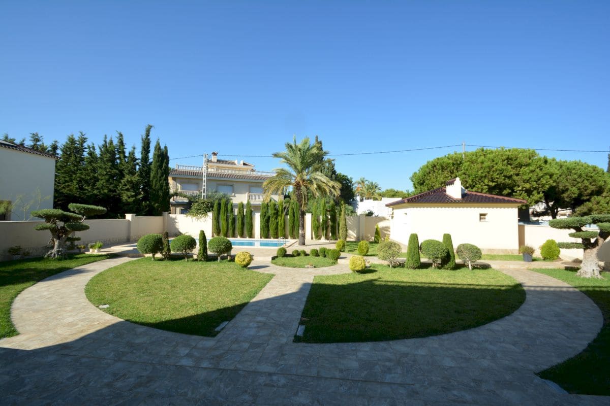 9 chambre Villa/Maison à vendre à Orihuela Costa avec piscine garage - 1 750 000 € (Ref: 10063156)