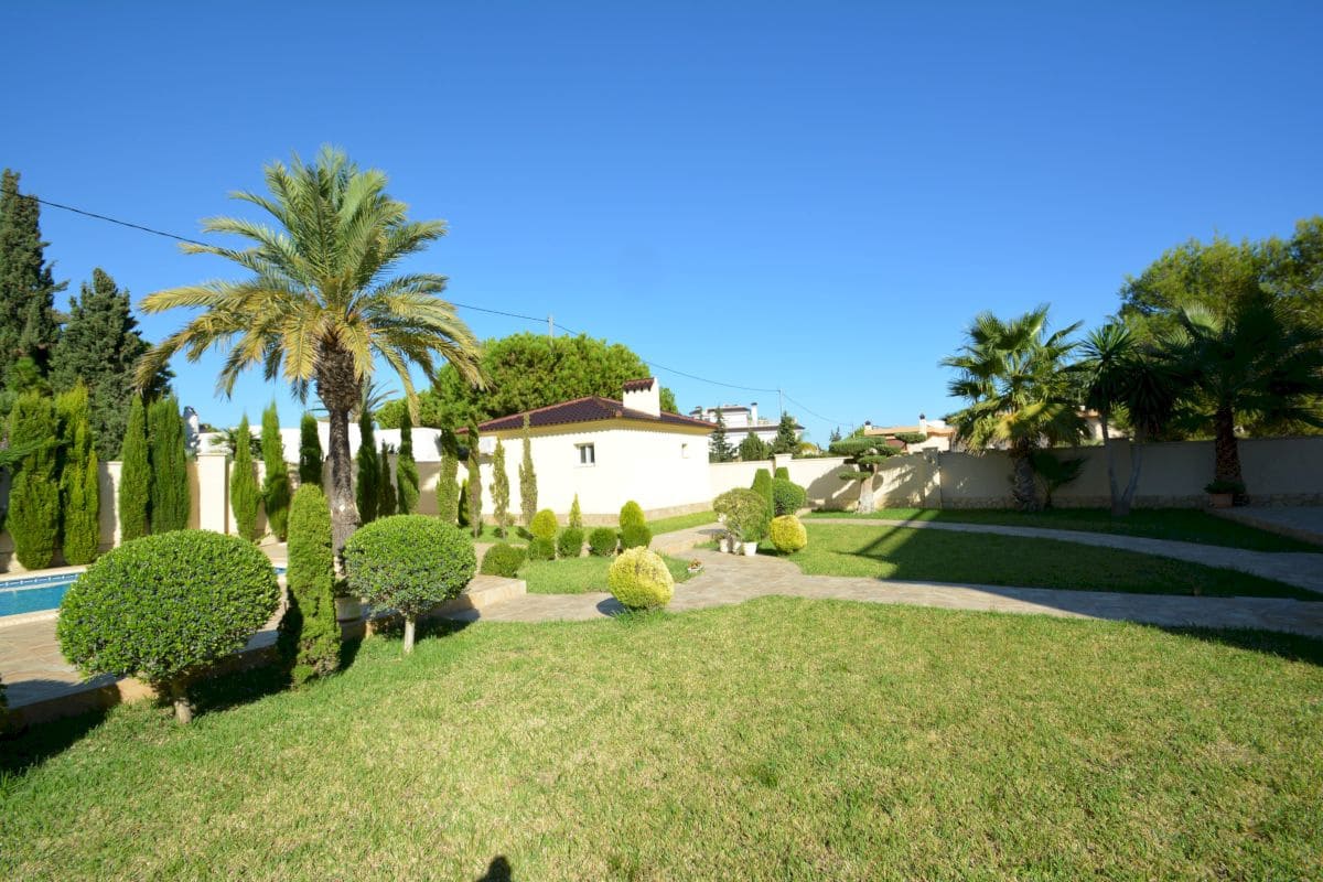 9 chambre Villa/Maison à vendre à Orihuela Costa avec piscine garage - 1 750 000 € (Ref: 10063156)
