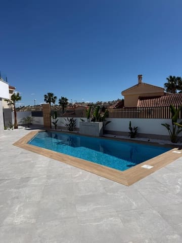 4 Zimmer Villa zu verkaufen in Ciudad Quesada, Rojales mit Pool - 1.150.000 € (Ref: 10063174)