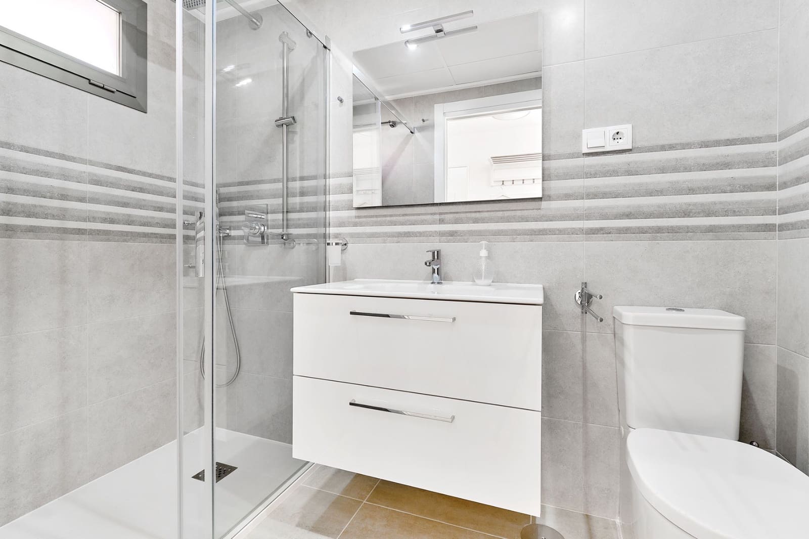 2 chambre Appartement à vendre à Orihuela Costa avec piscine garage - 260 000 € (Ref: 10063206)