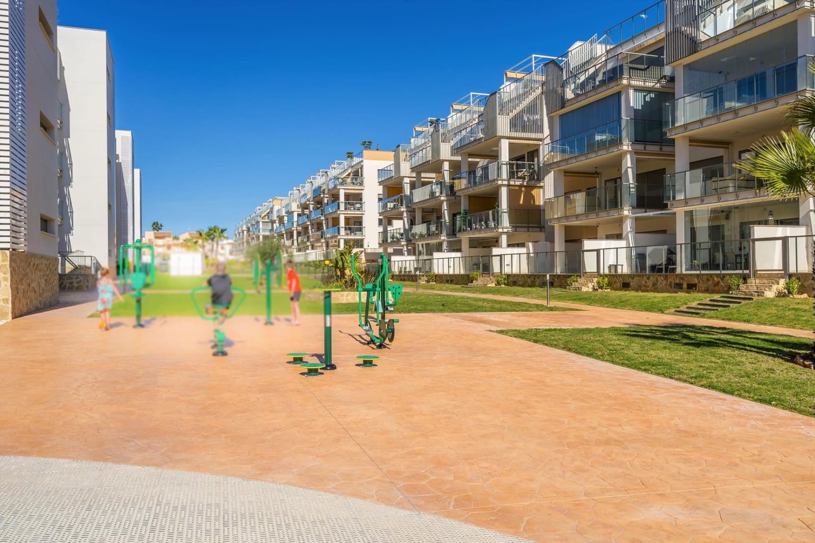 2 chambre Appartement à vendre à Orihuela Costa avec piscine garage - 260 000 € (Ref: 10063206)