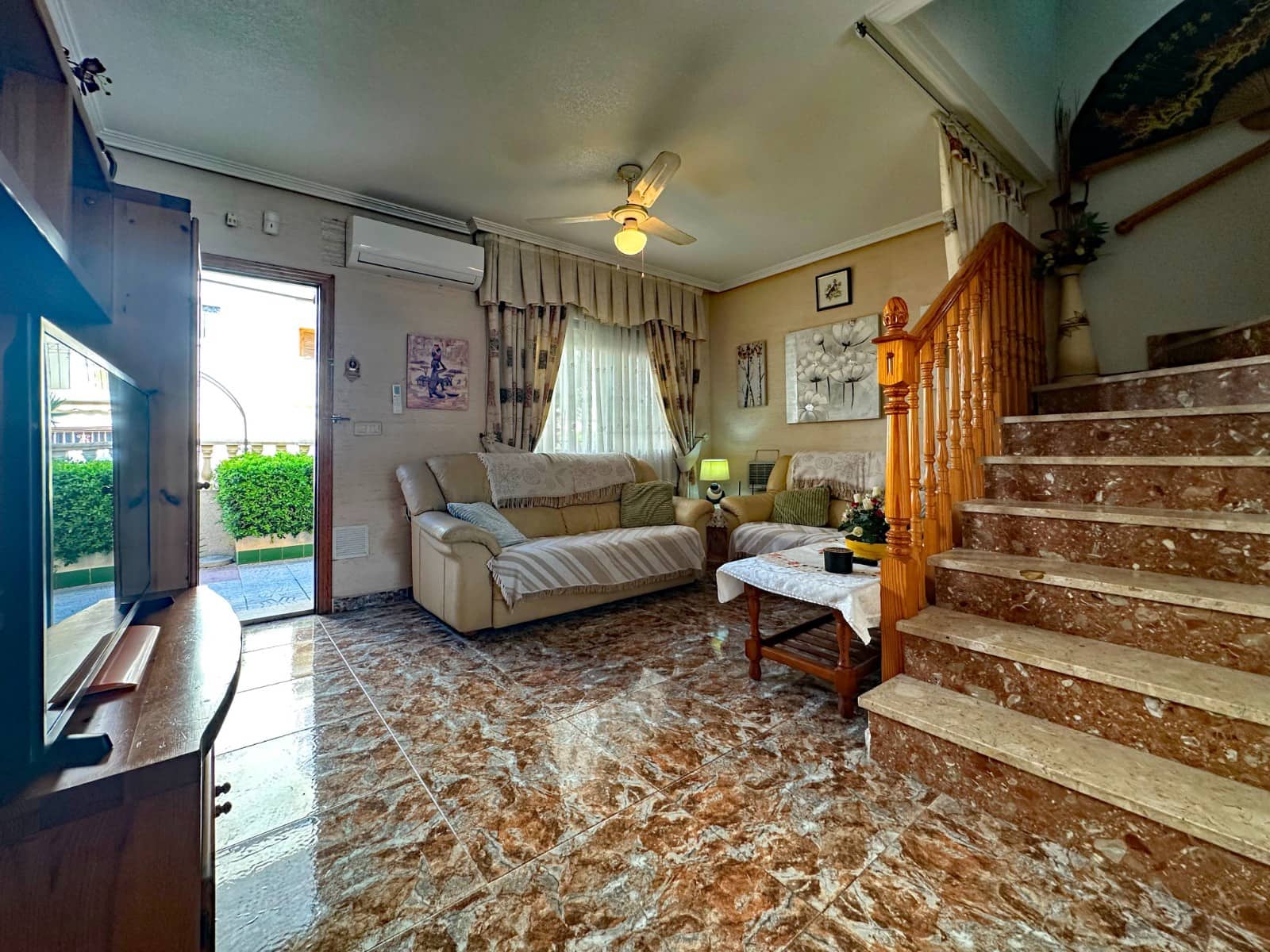 3 sypialnia Willa na sprzedaż w Orihuela Costa z basenem garażem - 250 000 € (Ref: 10063209)