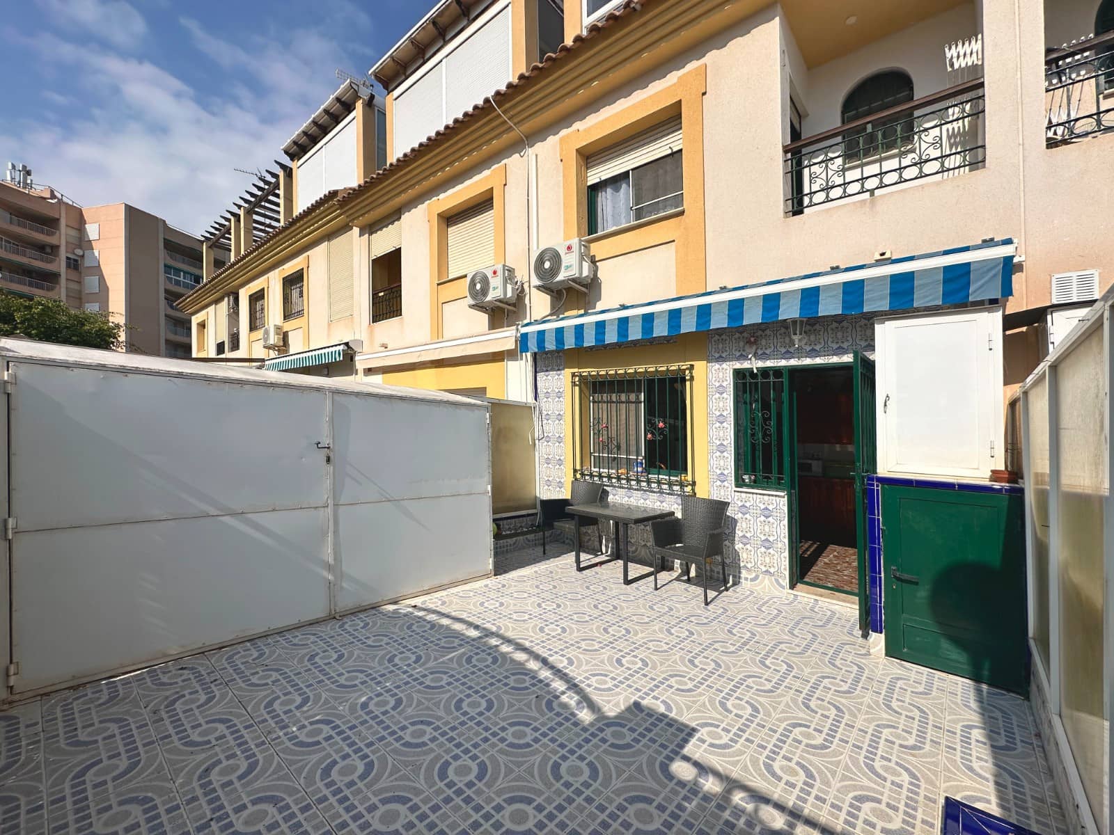 3 sypialnia Willa na sprzedaż w Orihuela Costa z basenem garażem - 250 000 € (Ref: 10063209)