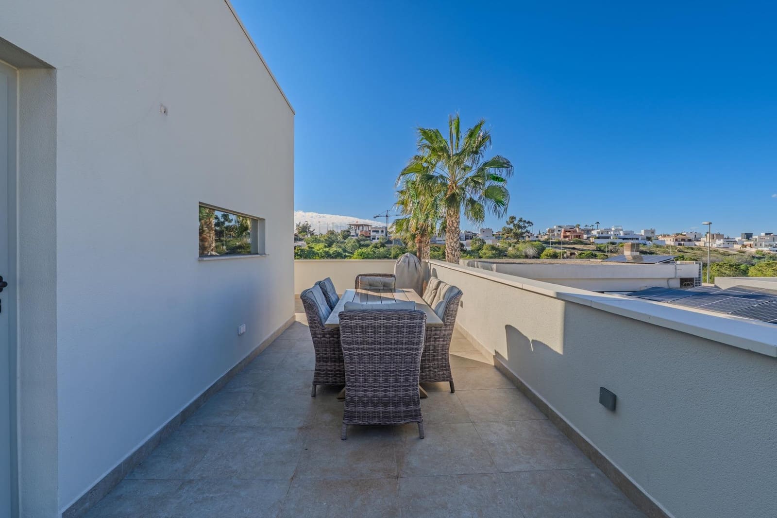 Chalet de 4 habitaciones en Benijófar en venta con piscina - 1.250.000 € (Ref: 10063224)