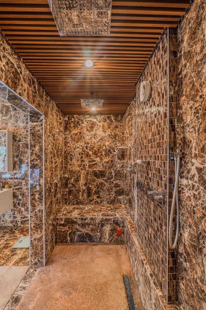 Chalet de 4 habitaciones en Benijófar en venta con piscina - 1.250.000 € (Ref: 10063224)