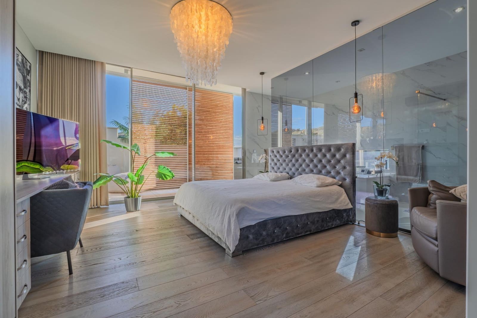 Chalet de 4 habitaciones en Benijófar en venta con piscina - 1.250.000 € (Ref: 10063224)