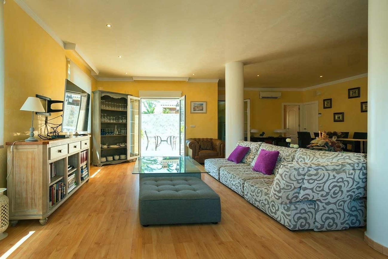 5 sypialnia Willa na sprzedaż w Orihuela Costa z basenem garażem - 1 250 000 € (Ref: 10063266)