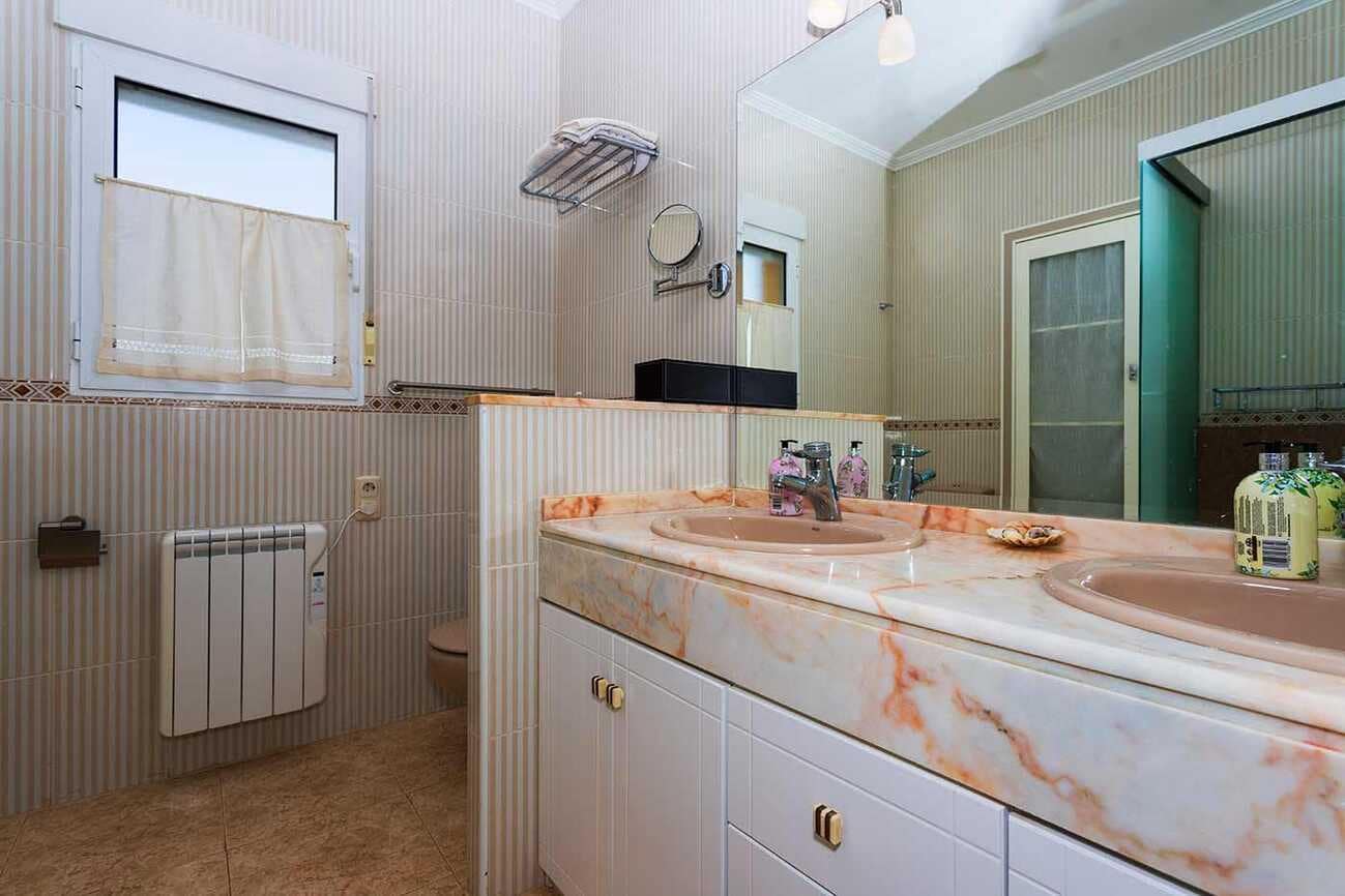 5 sypialnia Willa na sprzedaż w Orihuela Costa z basenem garażem - 1 250 000 € (Ref: 10063266)