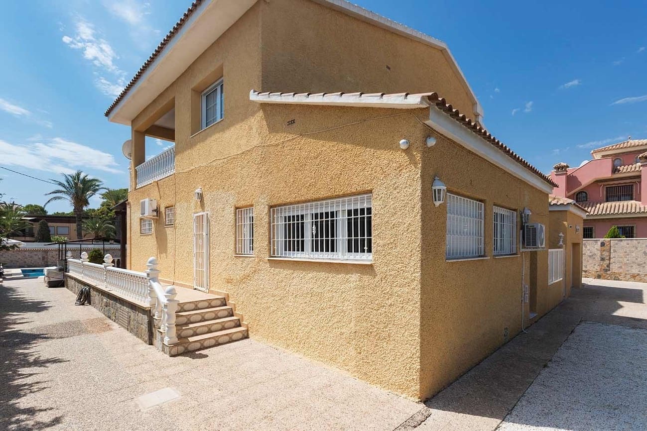 5 sypialnia Willa na sprzedaż w Orihuela Costa z basenem garażem - 1 250 000 € (Ref: 10063266)