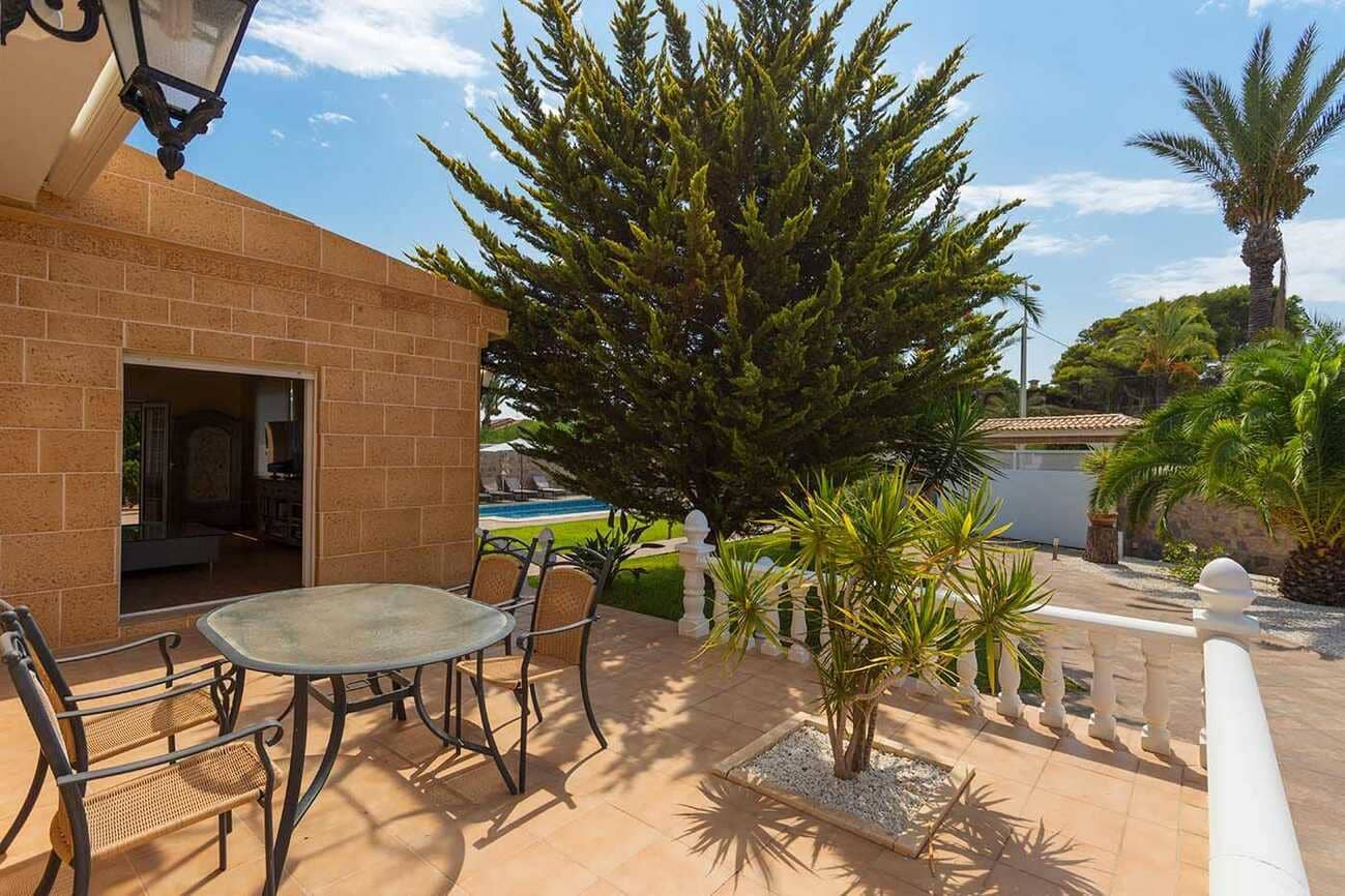5 sypialnia Willa na sprzedaż w Orihuela Costa z basenem garażem - 1 250 000 € (Ref: 10063266)