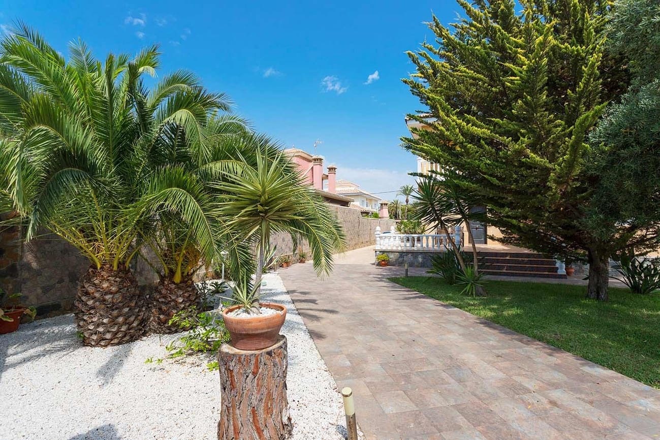 5 sypialnia Willa na sprzedaż w Orihuela Costa z basenem garażem - 1 250 000 € (Ref: 10063266)