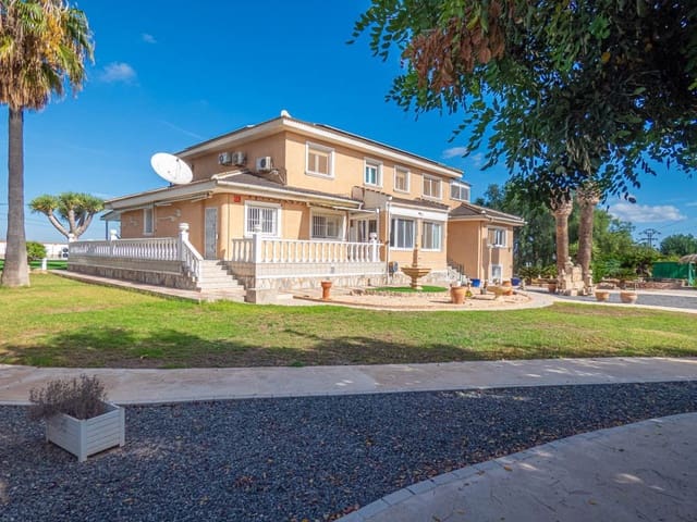 7 Zimmer Villa zu verkaufen in San Miguel de Salinas mit Pool Garage - 1.699.000 € (Ref: 10063289)