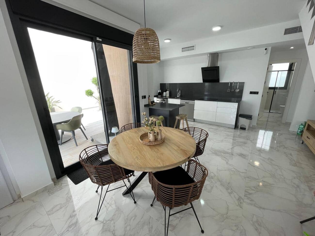Chalet de 3 habitaciones en Benijófar en venta con piscina - 469.000 € (Ref: 10063292)