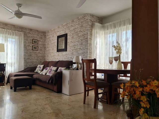 3 makuuhuone Huvila myytävänä paikassa Lomas de Campoamor - Las Ramblas, Orihuela mukana uima-altaan 
autotalli - 479 000 € (Ref: 10063295)
