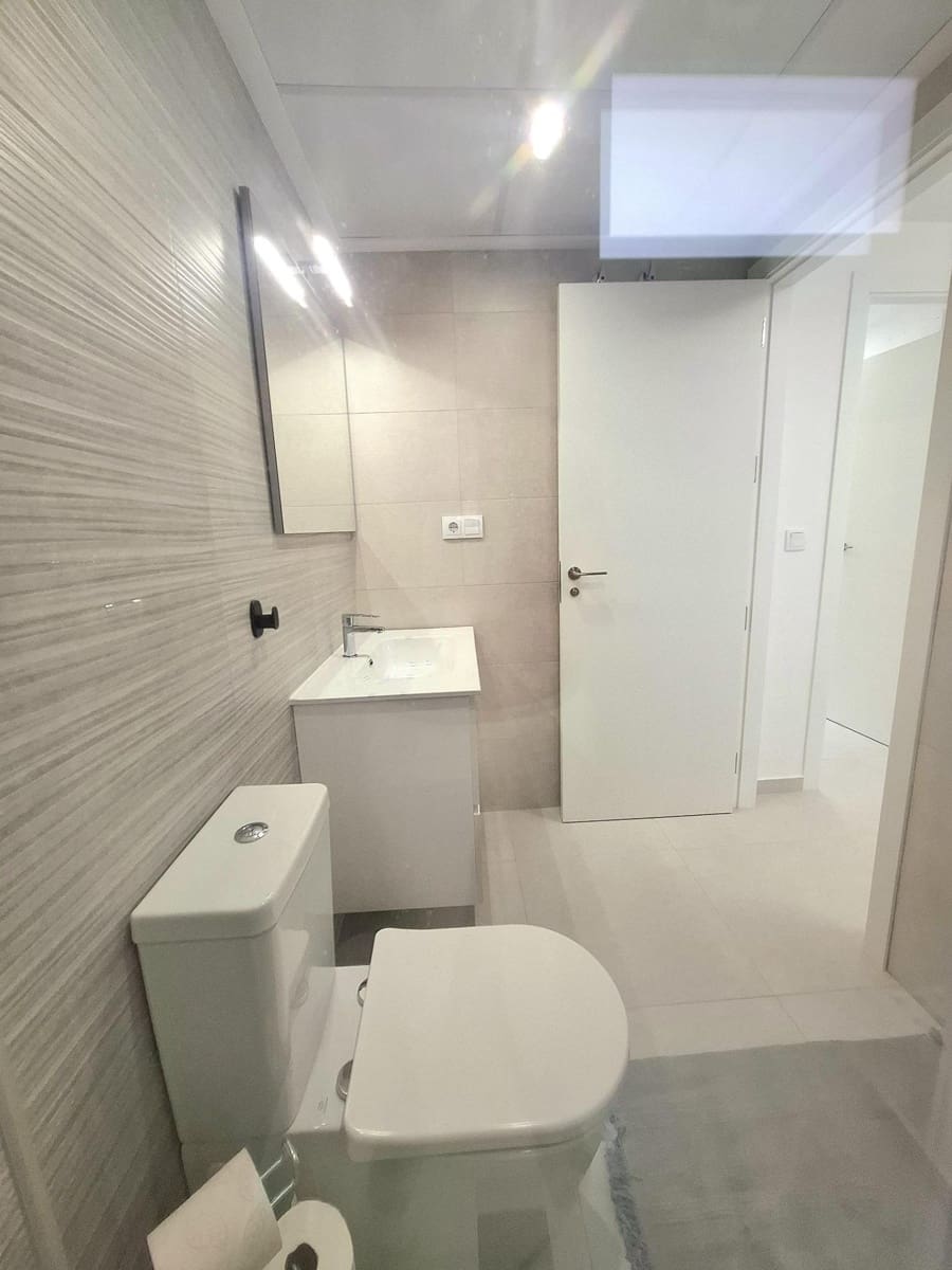Apartamento de 3 habitaciones en Orihuela Costa en venta con piscina garaje - 390.000 € (Ref: 10063296)