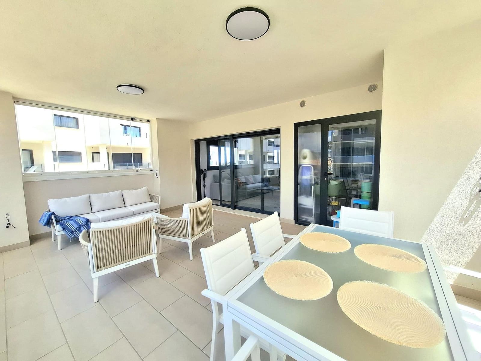 Apartamento de 3 habitaciones en Orihuela Costa en venta con piscina garaje - 390.000 € (Ref: 10063296)