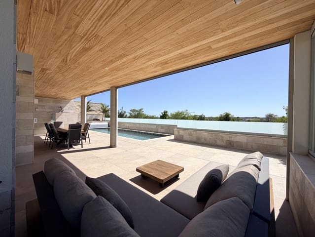 5 quarto Moradia para venda em Benijófar com piscina garagem - 1 750 000 € (Ref: 10063311)