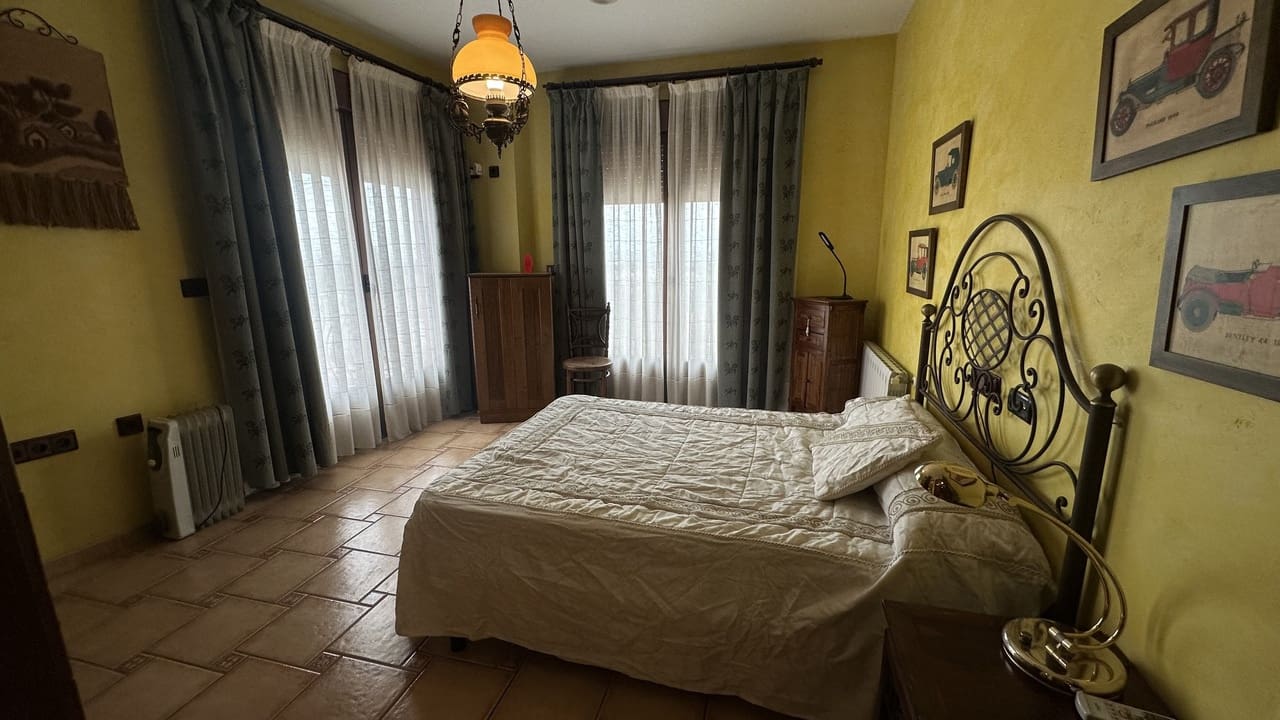 4 bedroom Townhouse for sale in San Miguel de Salinas with pool - € 990,000 (Ref: 10063315)