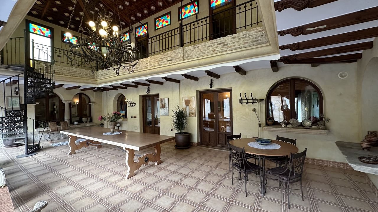 4 bedroom Townhouse for sale in San Miguel de Salinas with pool - € 990,000 (Ref: 10063315)