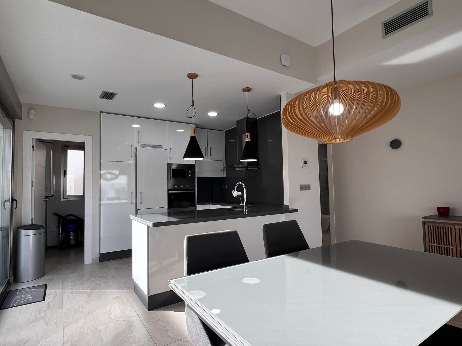 3 soveværelse Villa til salg i Orihuela Costa med swimmingpool - € 439.000 (Ref: 10063321)