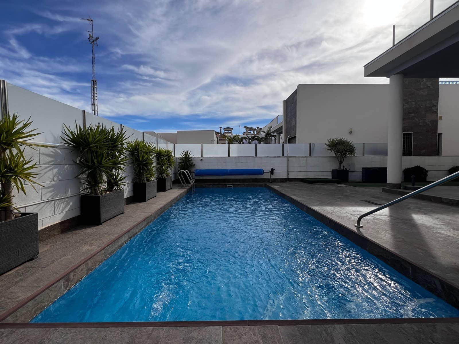 3 soveværelse Villa til salg i Orihuela Costa med swimmingpool - € 439.000 (Ref: 10063321)