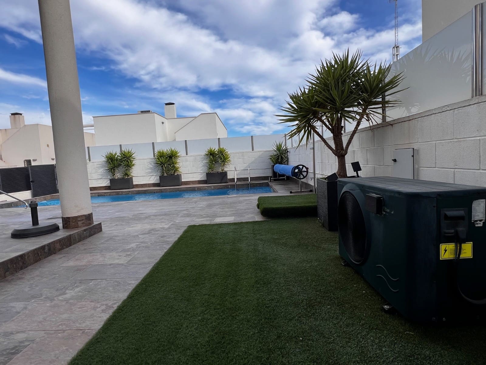 3 soveværelse Villa til salg i Orihuela Costa med swimmingpool - € 439.000 (Ref: 10063321)