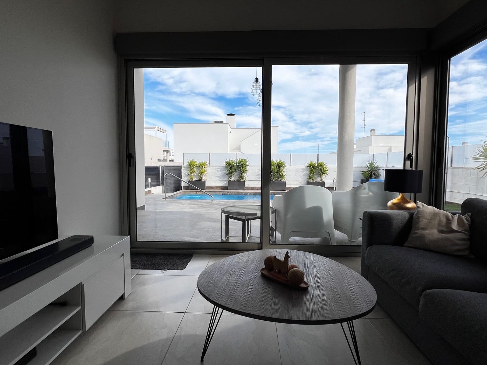 3 soveværelse Villa til salg i Orihuela Costa med swimmingpool - € 439.000 (Ref: 10063321)