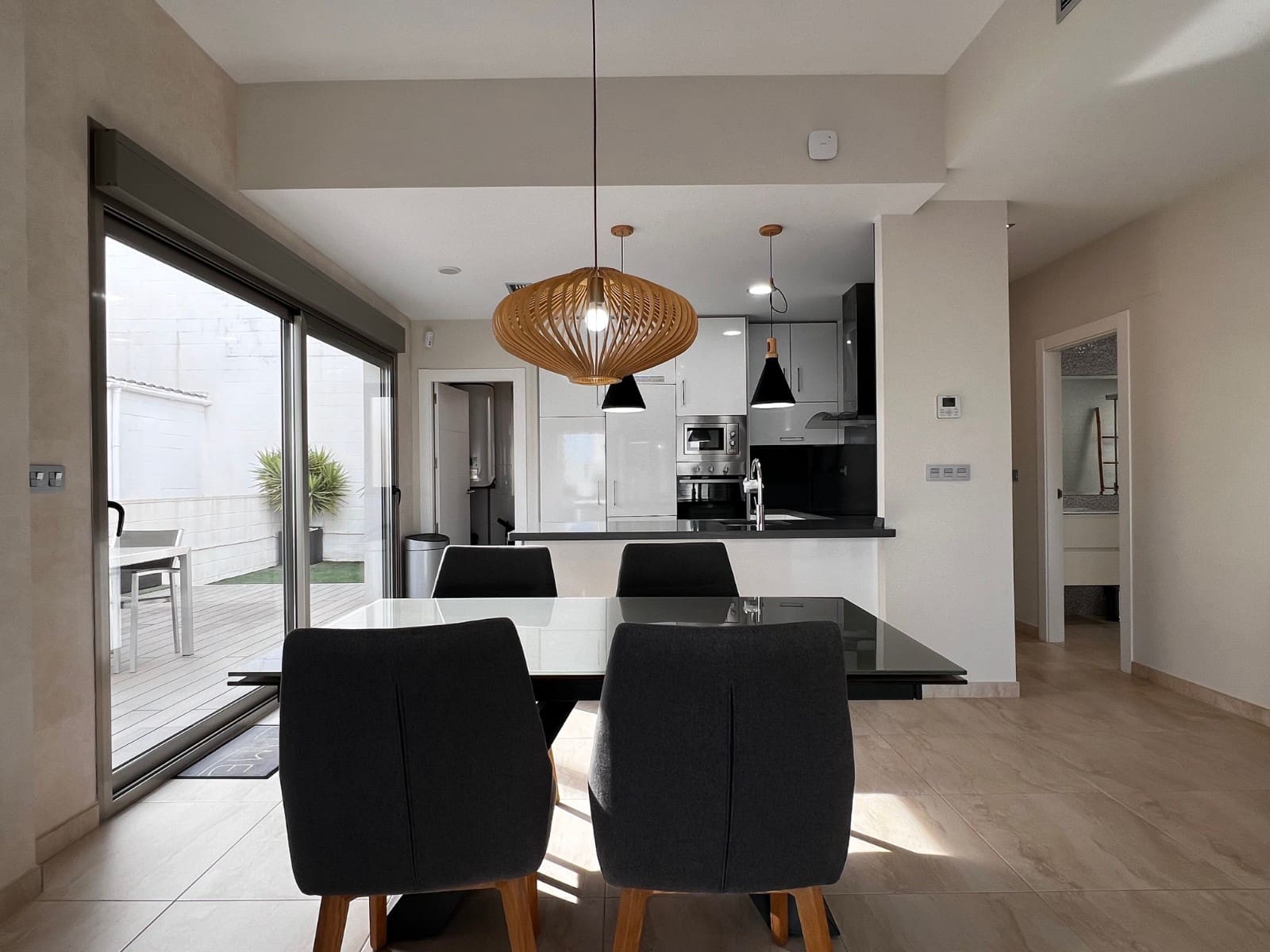 3 soveværelse Villa til salg i Orihuela Costa med swimmingpool - € 439.000 (Ref: 10063321)