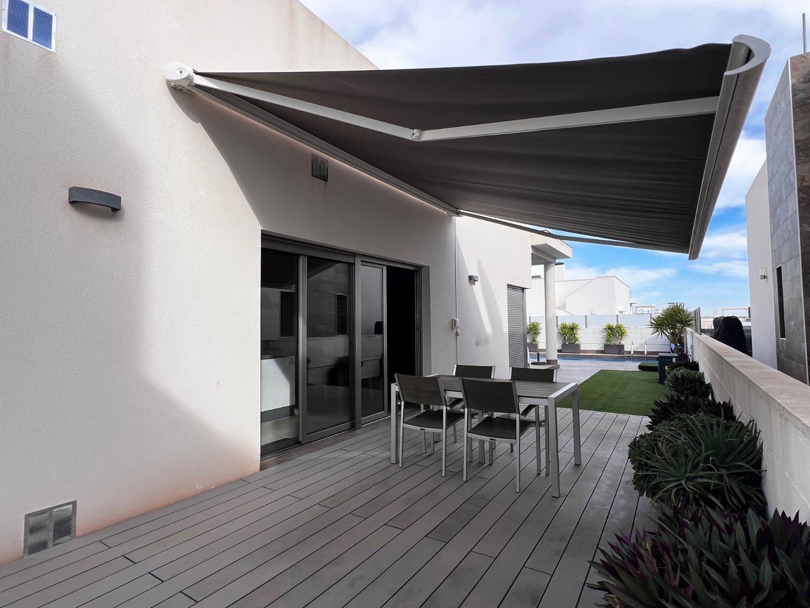 3 soveværelse Villa til salg i Orihuela Costa med swimmingpool - € 439.000 (Ref: 10063321)