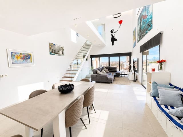 Chalet de 4 habitaciones en Benijófar en venta con piscina garaje - 795.995 € (Ref: 10063325)