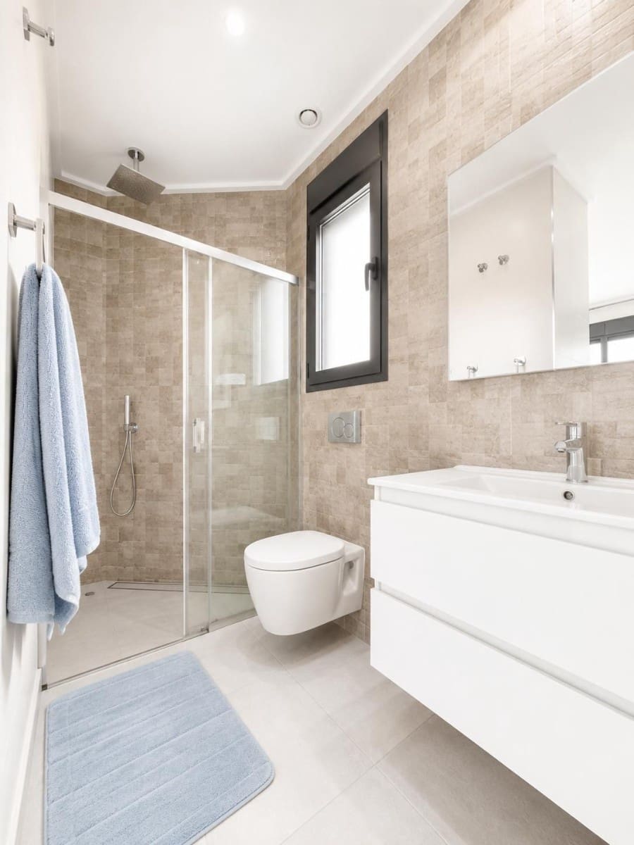 Chalet de 4 habitaciones en Benijófar en venta con piscina garaje - 795.995 € (Ref: 10063325)
