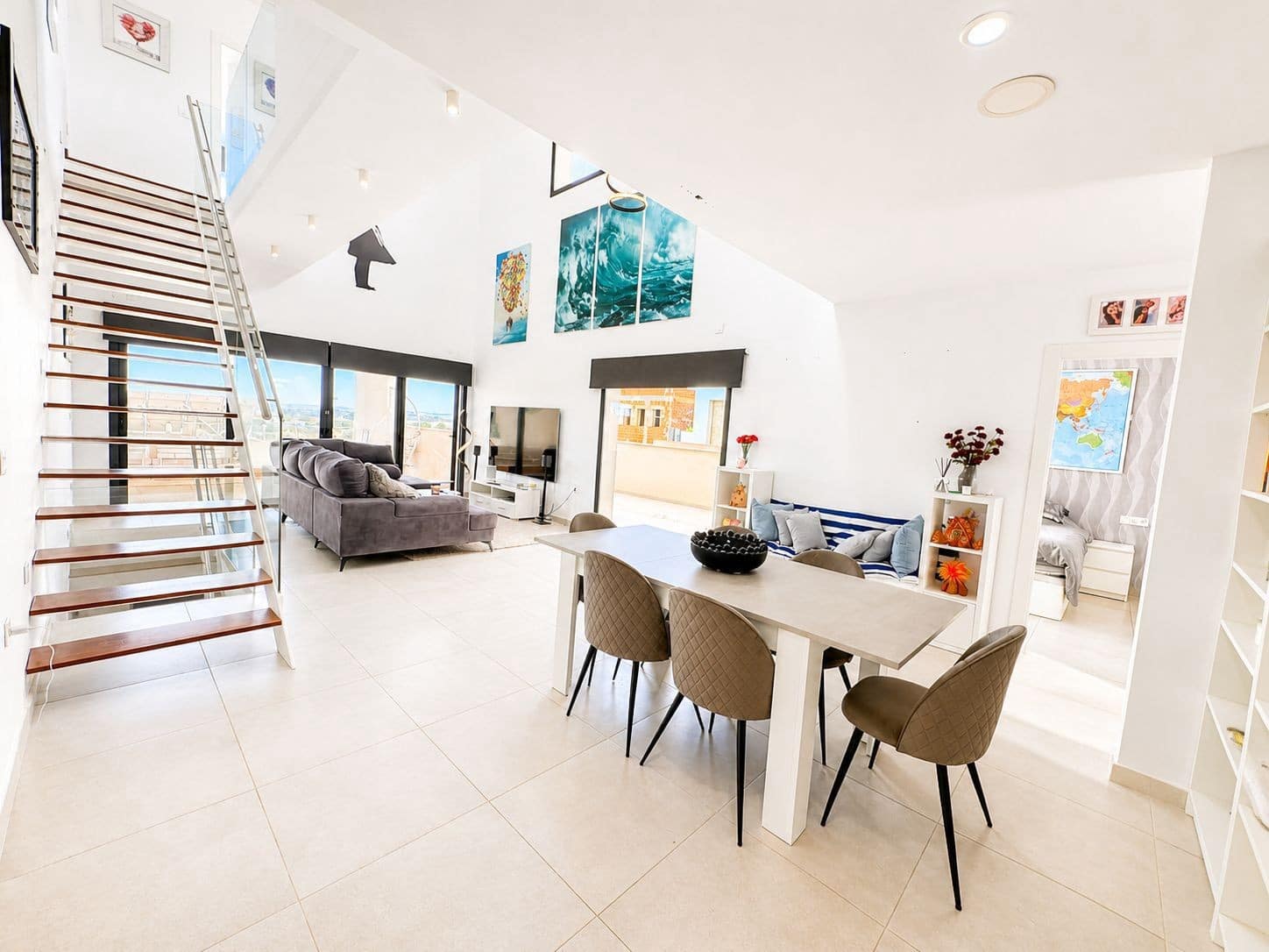 Chalet de 4 habitaciones en Benijófar en venta con piscina garaje - 795.995 € (Ref: 10063325)