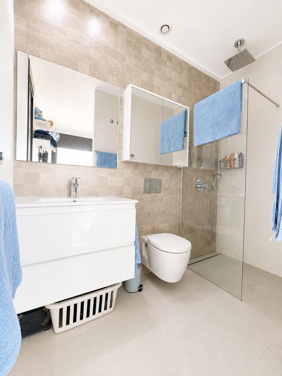 Chalet de 4 habitaciones en Benijófar en venta con piscina garaje - 795.995 € (Ref: 10063325)