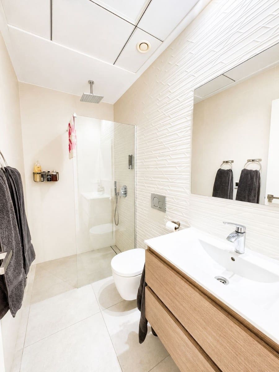 Chalet de 4 habitaciones en Benijófar en venta con piscina garaje - 795.995 € (Ref: 10063325)
