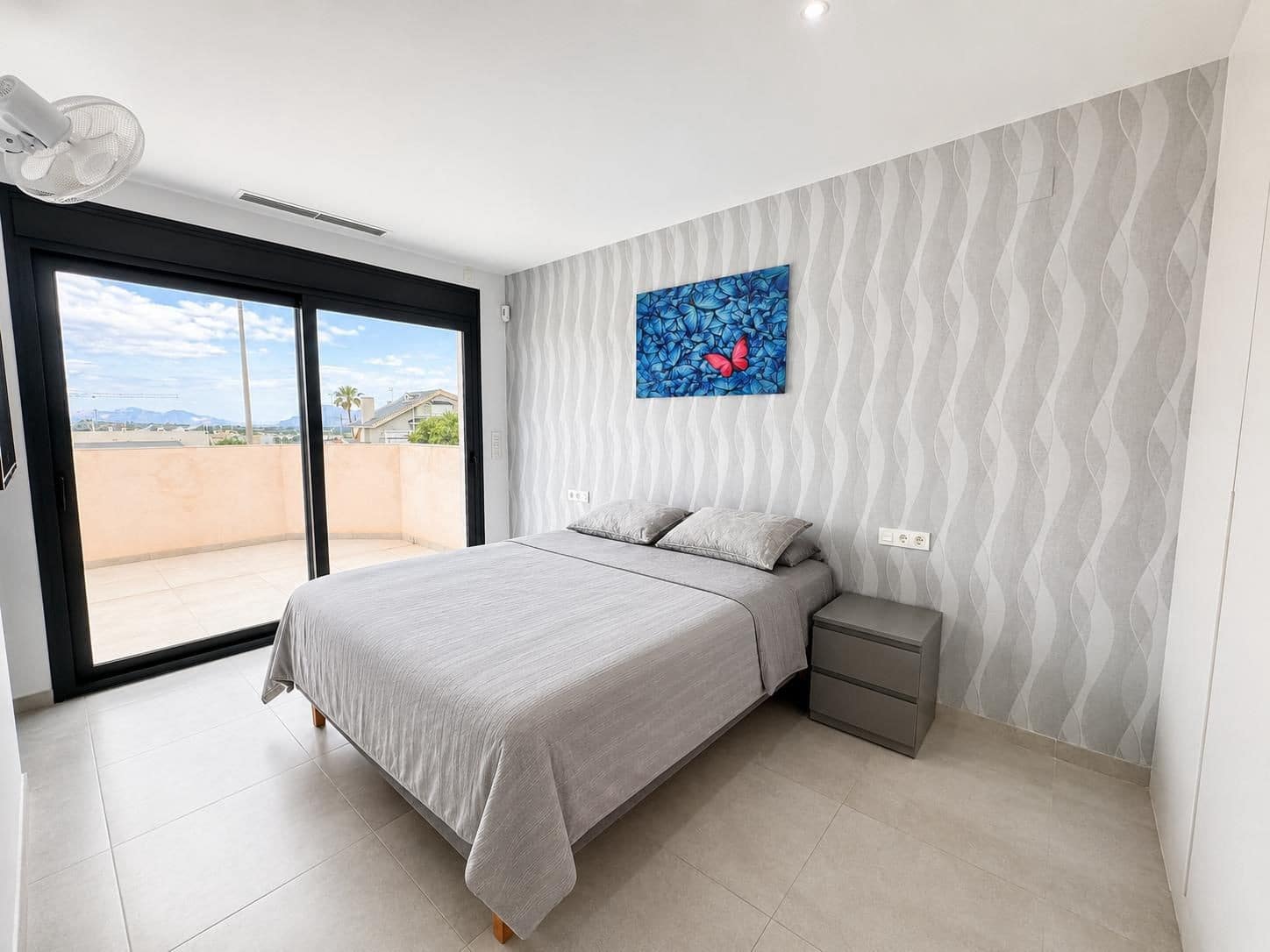 Chalet de 4 habitaciones en Benijófar en venta con piscina garaje - 795.995 € (Ref: 10063325)