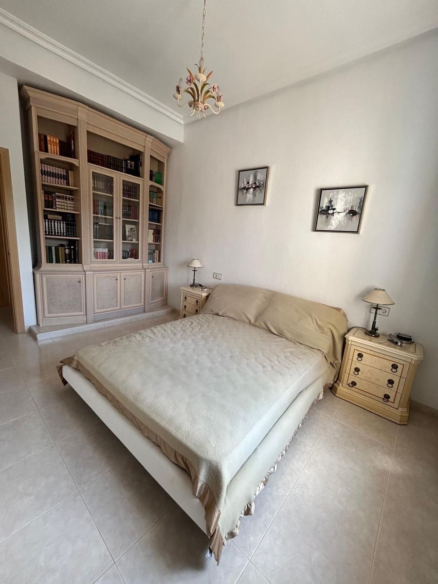 4 sovrum Villa till salu i Ciudad Quesada med pool garage - 840 000 € (Ref: 10063333)