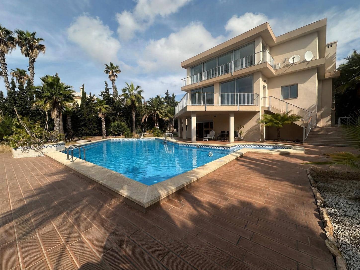 4 sovrum Villa till salu i Ciudad Quesada med pool garage - 840 000 € (Ref: 10063333)