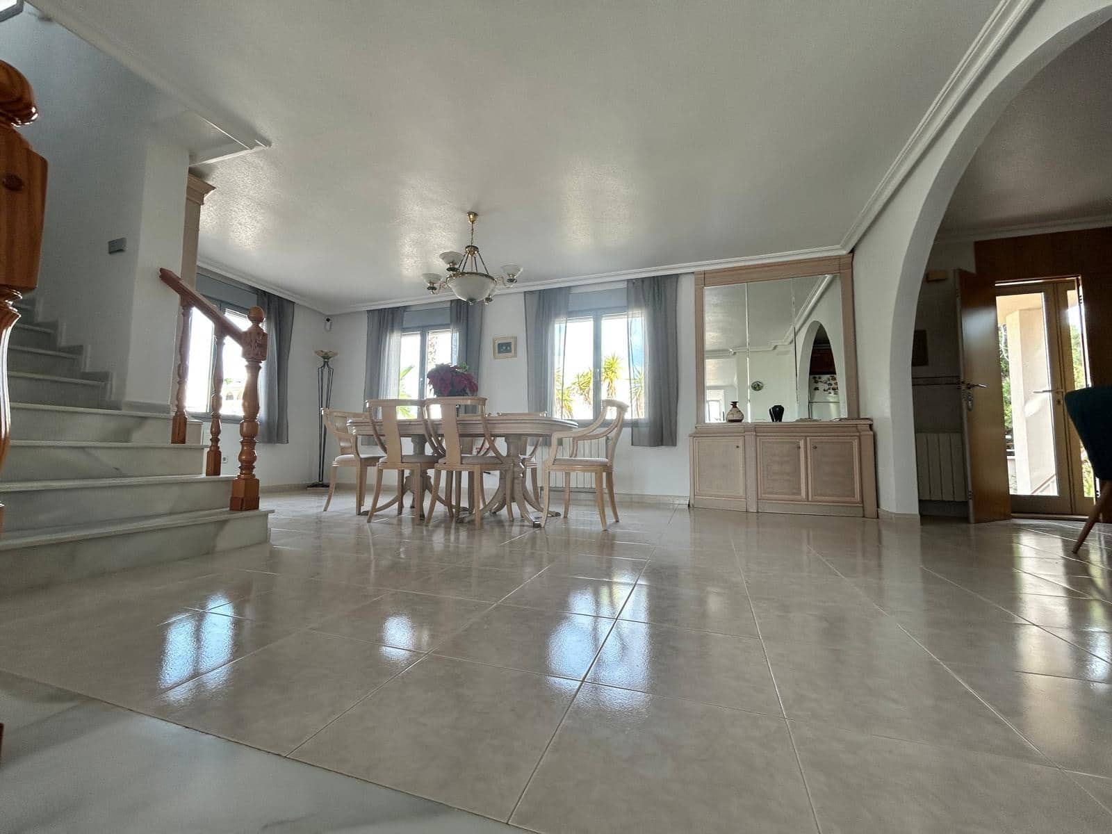 4 sovrum Villa till salu i Ciudad Quesada med pool garage - 840 000 € (Ref: 10063333)