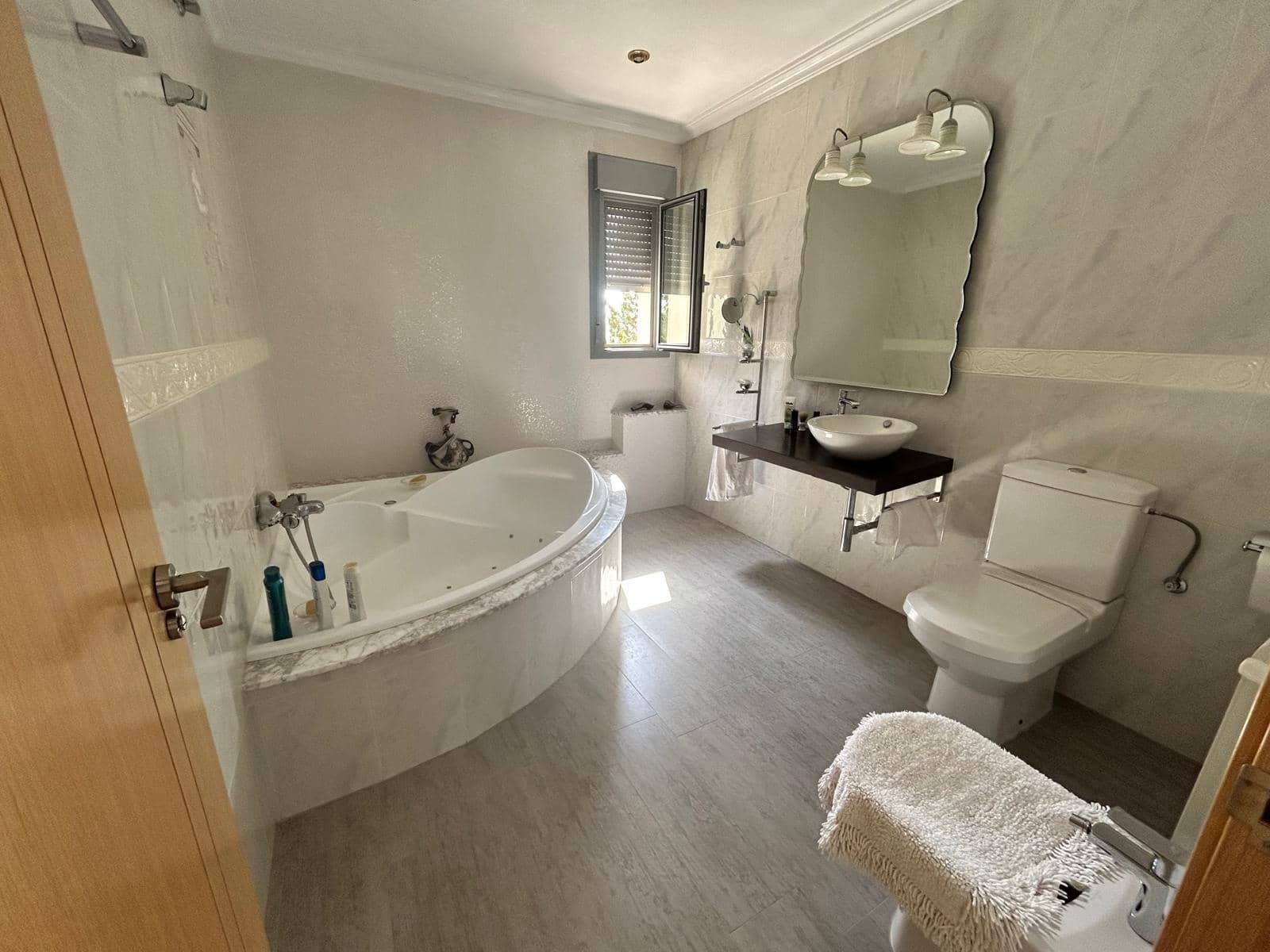 4 sovrum Villa till salu i Ciudad Quesada med pool garage - 840 000 € (Ref: 10063333)