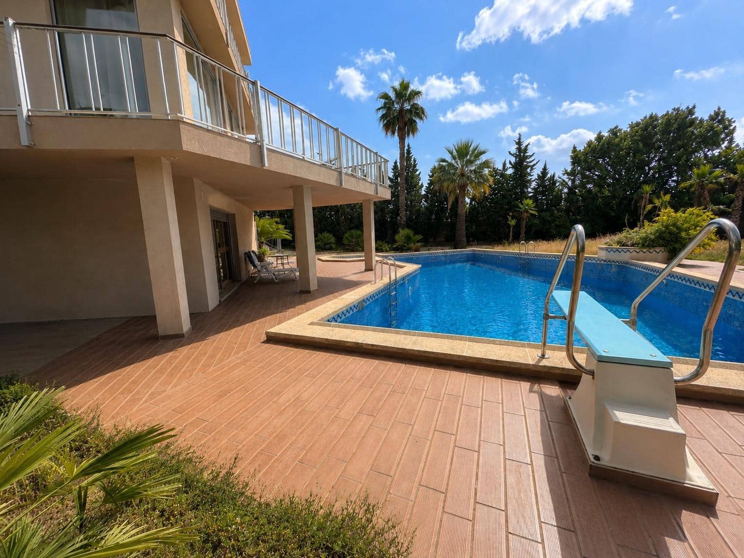 4 sovrum Villa till salu i Ciudad Quesada med pool garage - 840 000 € (Ref: 10063333)