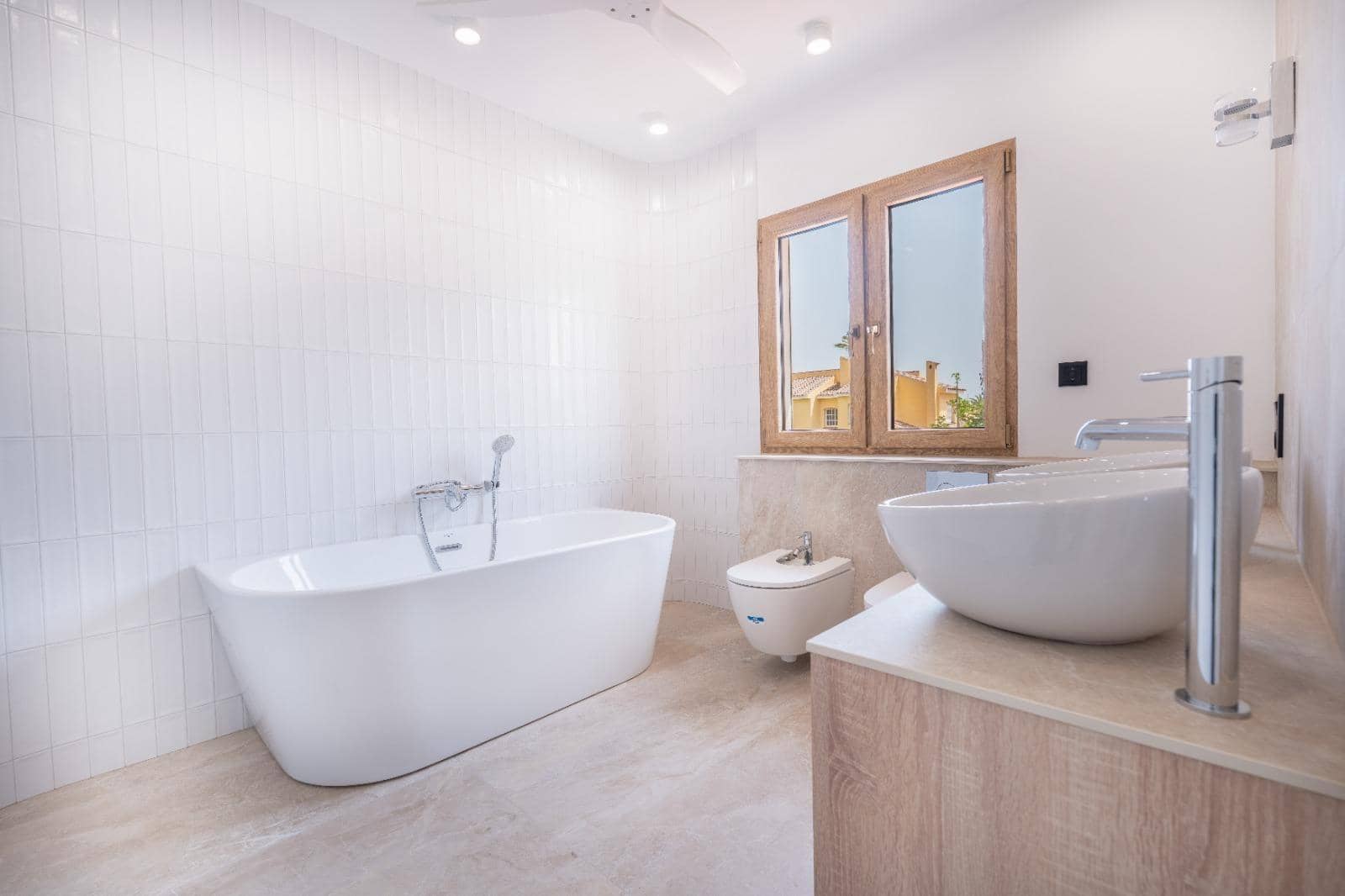 3 soverom Villa til salgs i Orihuela Costa med svømmebasseng - € 1 400 000 (Ref: 10063336)
