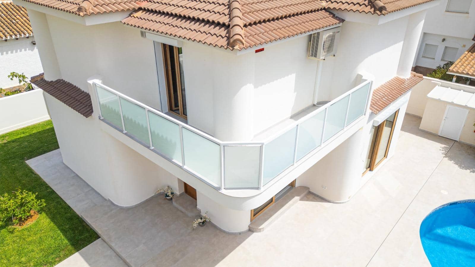 3 soverom Villa til salgs i Orihuela Costa med svømmebasseng - € 1 400 000 (Ref: 10063336)