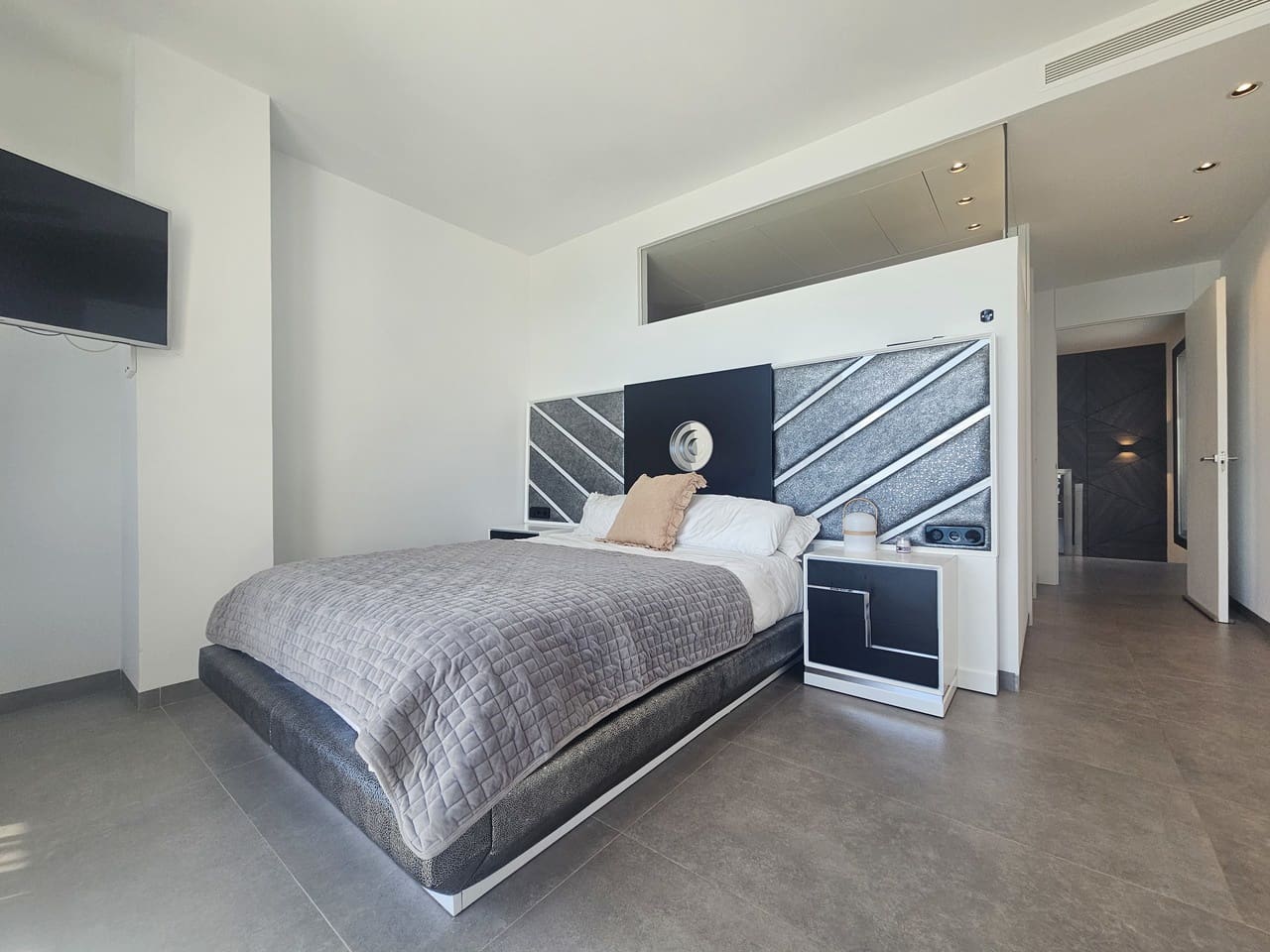 5 chambre Villa/Maison à vendre à Cabo Roig avec piscine - 4 750 000 € (Ref: 10063337)