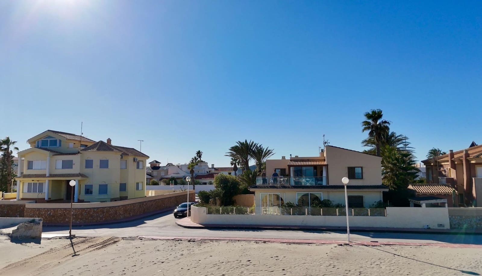 9 Zimmer Villa zu verkaufen in La Manga del Mar Menor mit Garage - 985.000 € (Ref: 10063340)