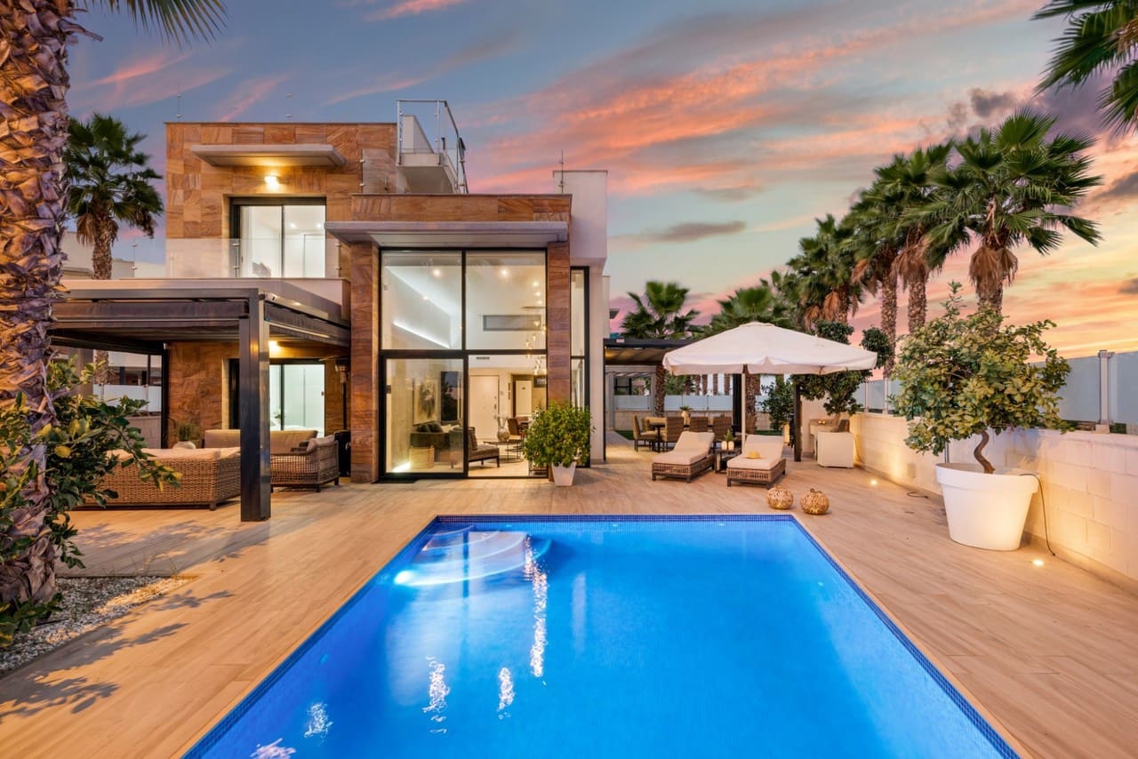 5 soveværelse Villa til salg i Cabo Roig - € 829.000 (Ref: 10063341)