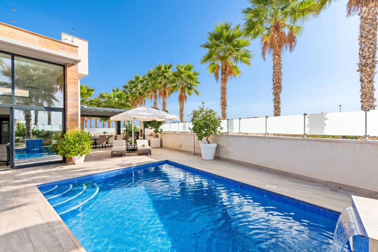 5 soveværelse Villa til salg i Cabo Roig - € 829.000 (Ref: 10063341)