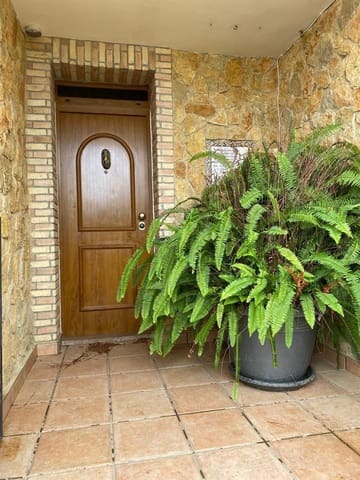 2 soverom Villa til salgs i La Florida, Orihuela med svømmebasseng garasje - € 819 900 (Ref: 10063345)