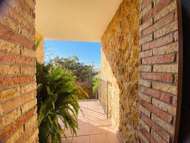 2 soverom Villa til salgs i La Florida, Orihuela med svømmebasseng garasje - € 819 900 (Ref: 10063345)