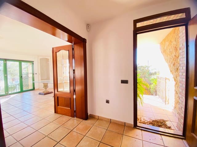 2 soverom Villa til salgs i La Florida, Orihuela med svømmebasseng garasje - € 819 900 (Ref: 10063345)