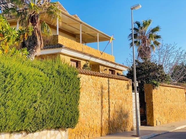 2 soverom Villa til salgs i La Florida, Orihuela med svømmebasseng garasje - € 819 900 (Ref: 10063345)